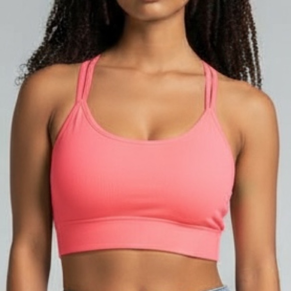NWT PINK Active Coral Ultimate Lightly Lined Sports Bra | Size M